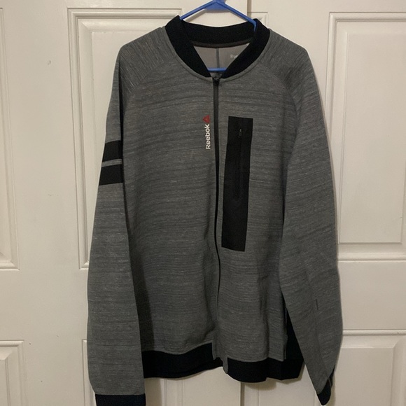 Reebok full zip up jacket - Picture 2 of 3